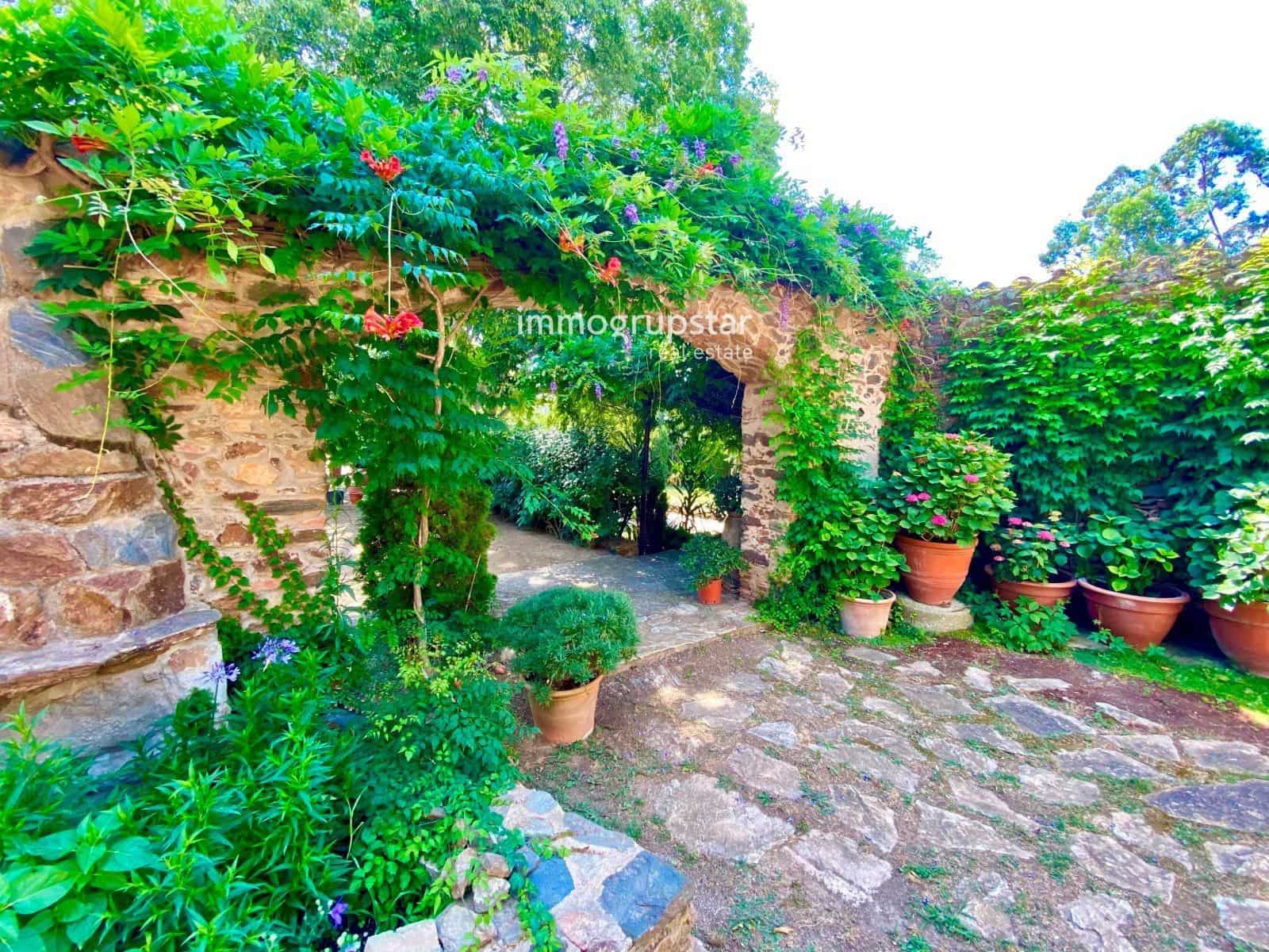 7 soveværelse Villa til salg i Vall-llobrega med swimmingpool garage - € 2.500.000 (Ref: 9057139)