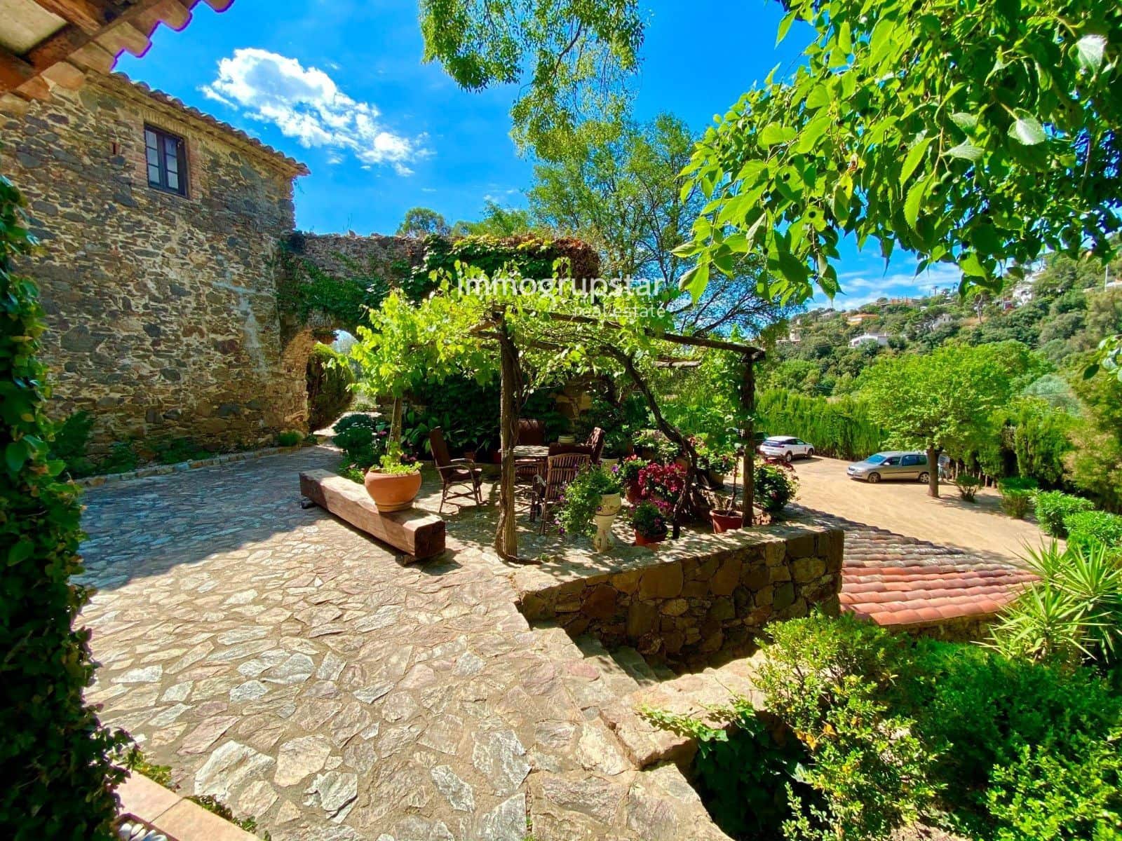 7 soveværelse Villa til salg i Vall-llobrega med swimmingpool garage - € 2.500.000 (Ref: 9057139)