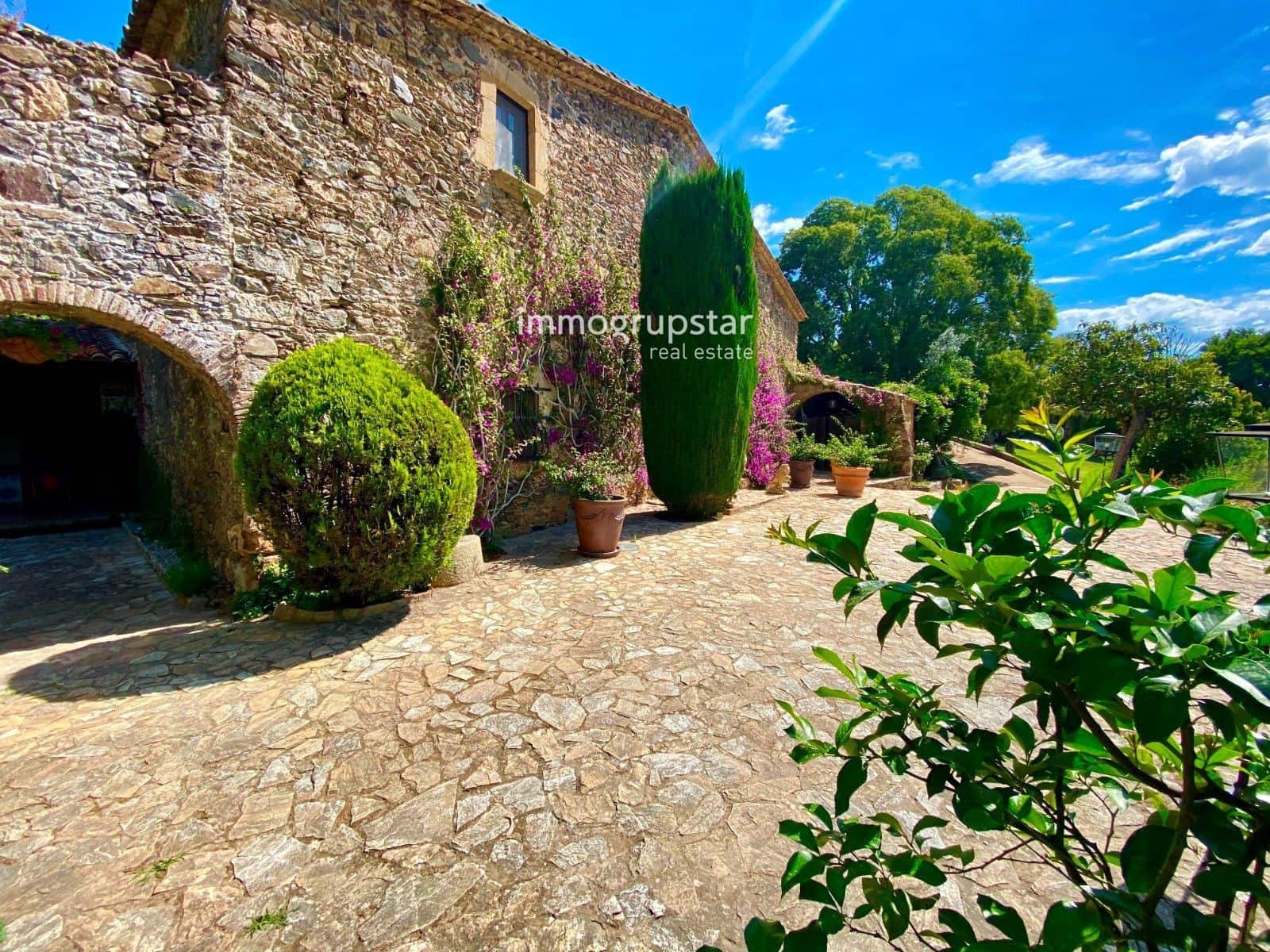 7 soveværelse Villa til salg i Vall-llobrega med swimmingpool garage - € 2.500.000 (Ref: 9057139)