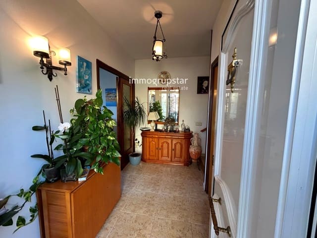 6 makuuhuone Huvila myytävänä paikassa Sant Antoni de Calonge, Calonge i Sant Antoni mukana 
autotalli - 539 000 € (Ref: 9058156)