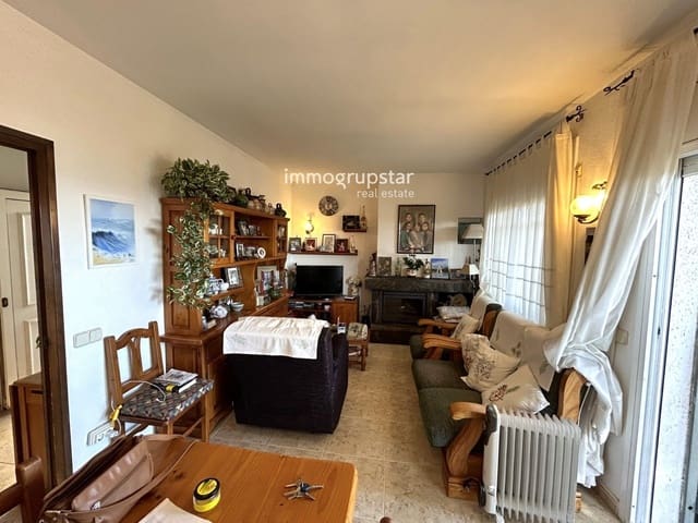 6 makuuhuone Huvila myytävänä paikassa Sant Antoni de Calonge, Calonge i Sant Antoni mukana 
autotalli - 539 000 € (Ref: 9058156)