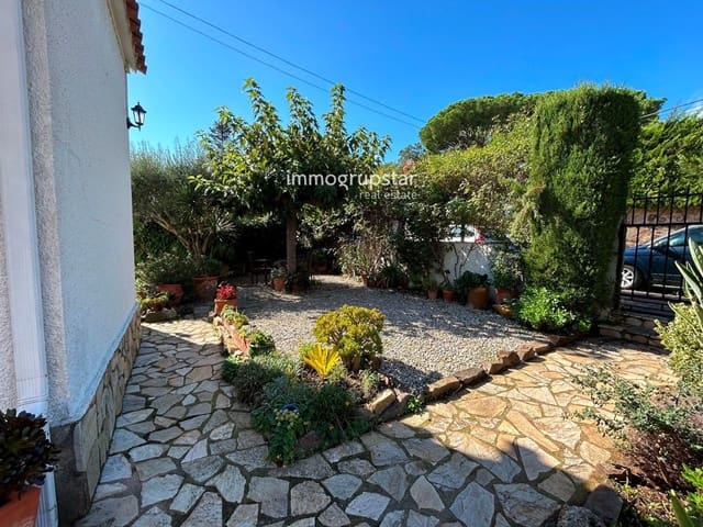 6 makuuhuone Huvila myytävänä paikassa Sant Antoni de Calonge, Calonge i Sant Antoni mukana 
autotalli - 539 000 € (Ref: 9058156)