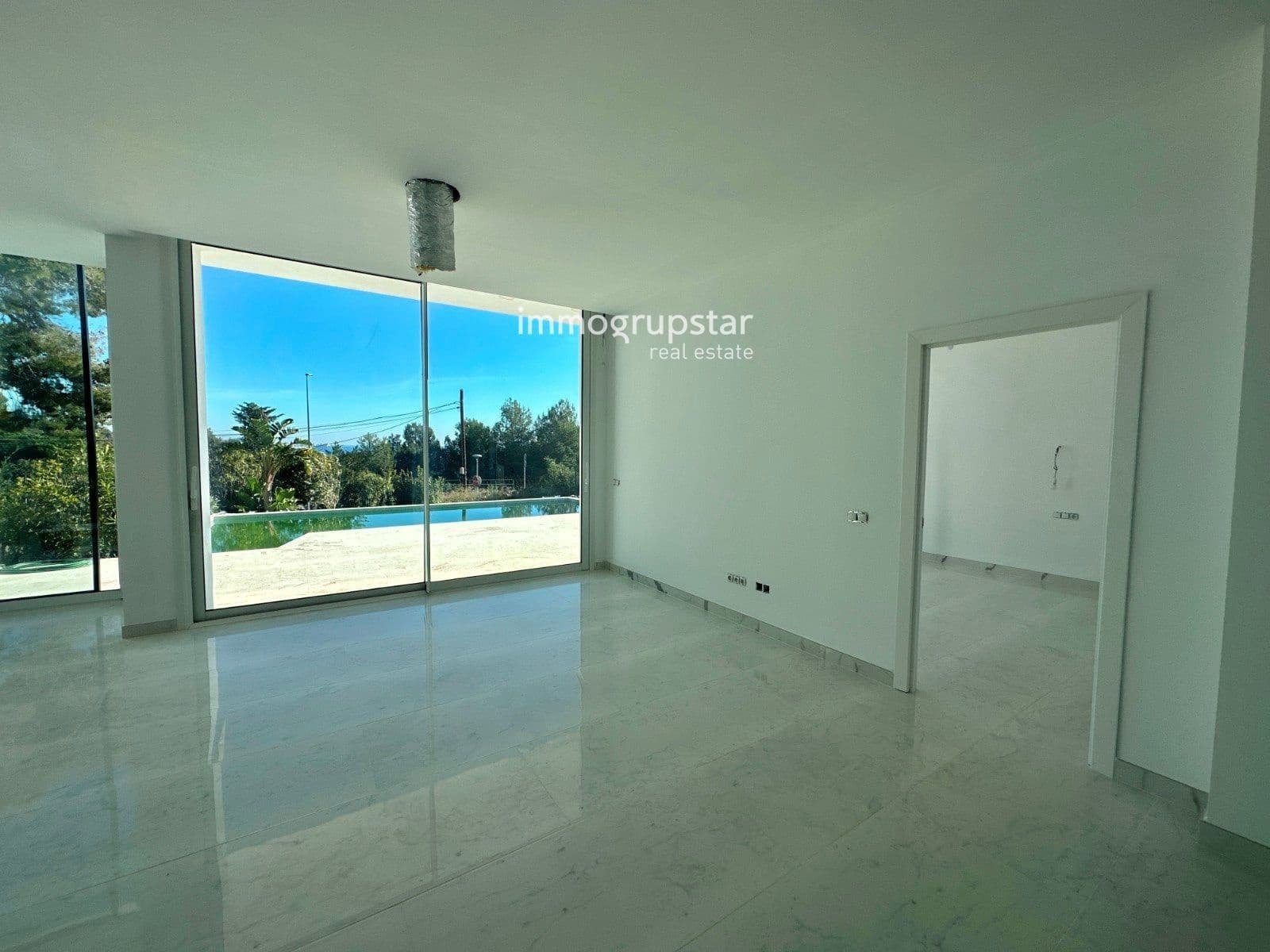 5 bedroom Villa for sale in Calonge i Sant Antoni with pool - € 995,000 (Ref: 9058652)