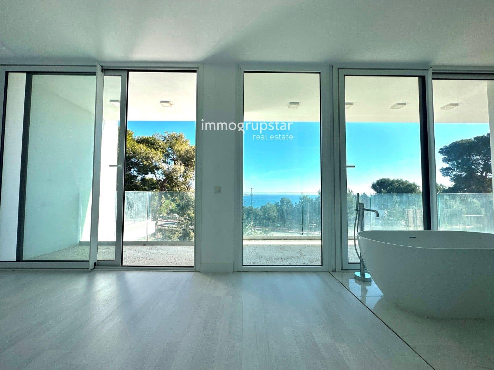 5 bedroom Villa for sale in Calonge i Sant Antoni with pool - € 995,000 (Ref: 9058652)