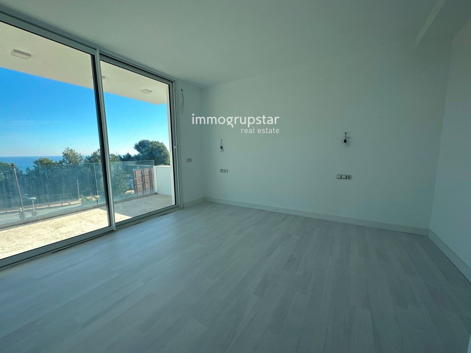 5 bedroom Villa for sale in Calonge i Sant Antoni with pool - € 995,000 (Ref: 9058652)