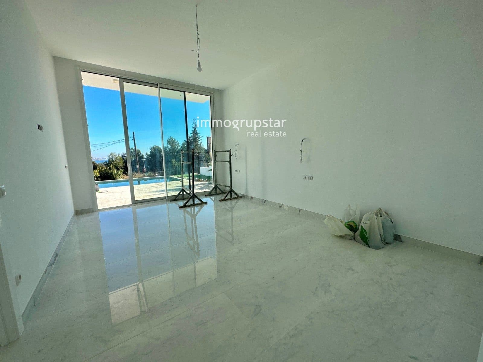 5 bedroom Villa for sale in Calonge i Sant Antoni with pool - € 995,000 (Ref: 9058652)