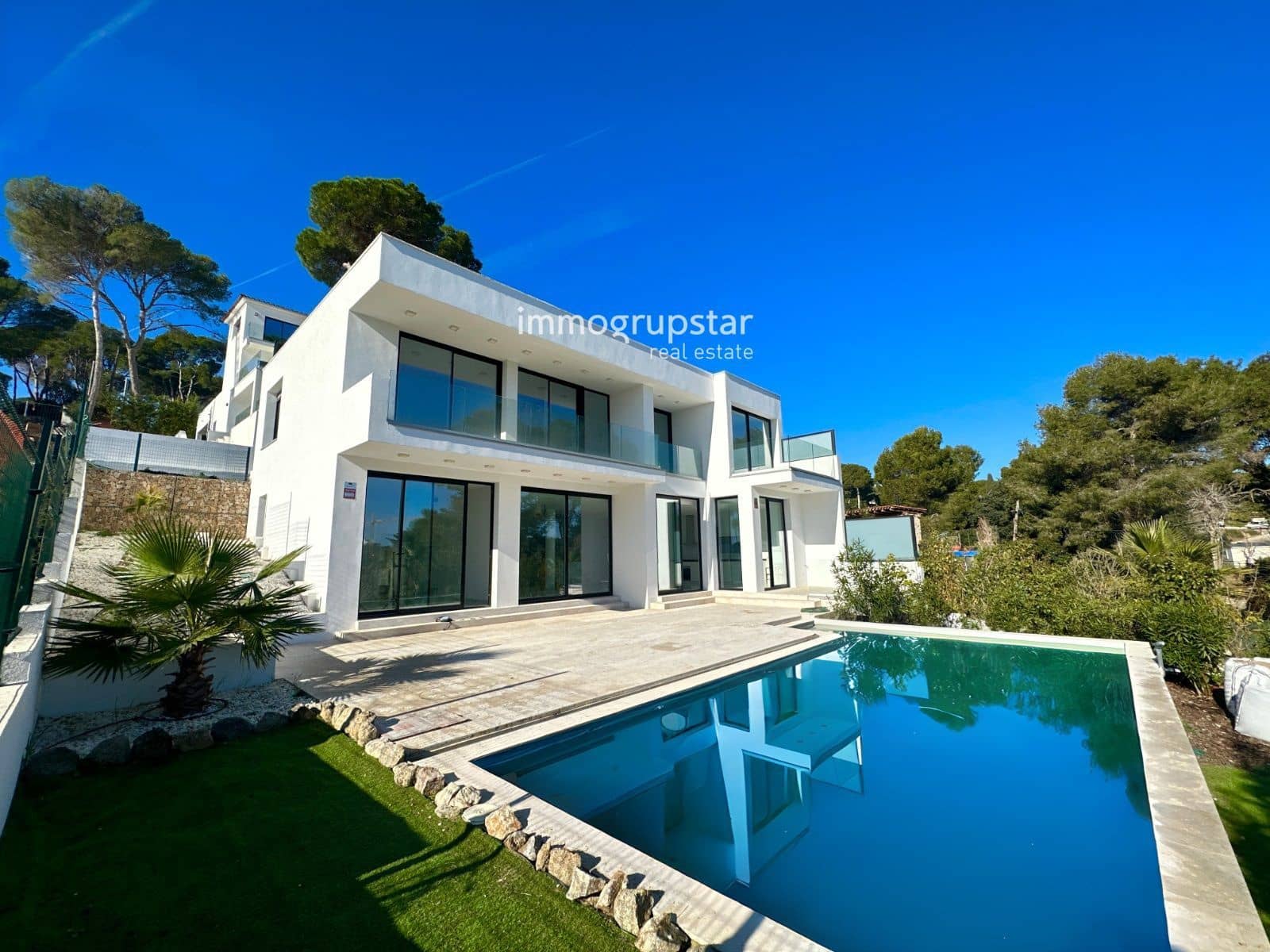 5 bedroom Villa for sale in Calonge i Sant Antoni with pool - € 995,000 (Ref: 9058652)