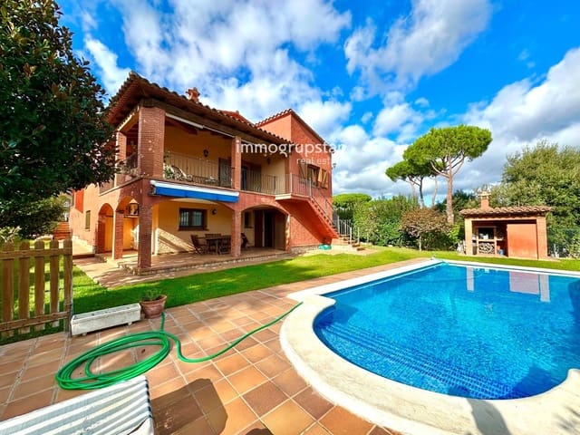 3 bedroom Villa for sale in Calonge i Sant Antoni with pool garage - € 580,000 (Ref: 9061869)