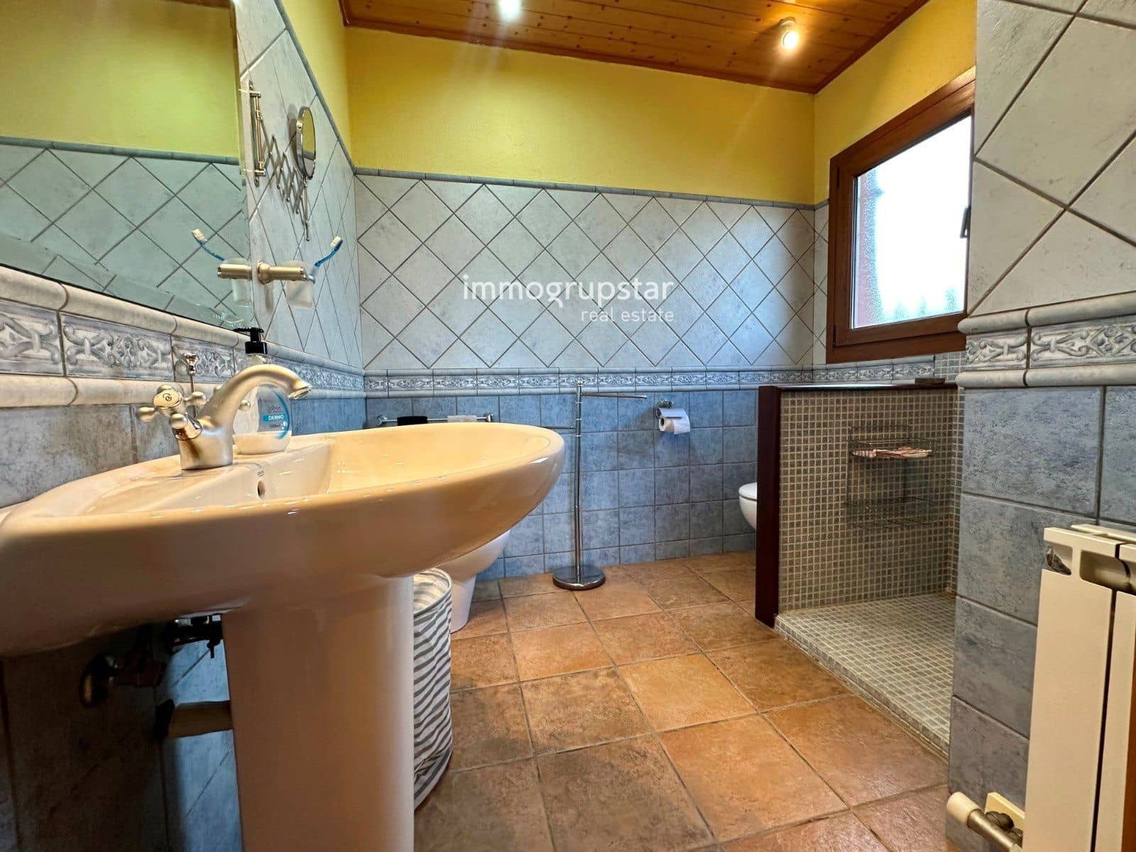 3 makuuhuone Huvila myytävänä paikassa Calonge i Sant Antoni mukana uima-altaan 
autotalli - 580 000 € (Ref: 9061869)