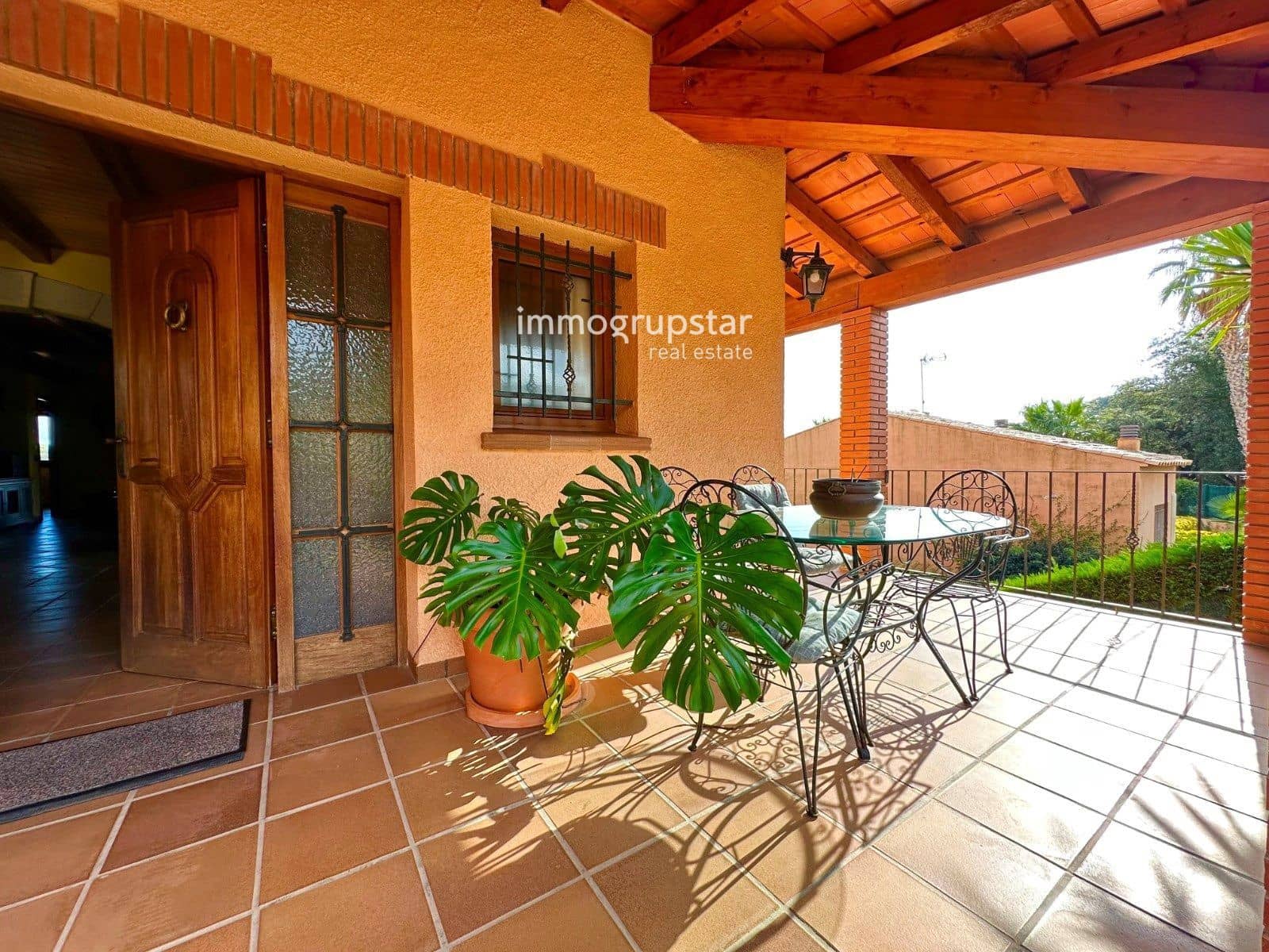 3 makuuhuone Huvila myytävänä paikassa Calonge i Sant Antoni mukana uima-altaan 
autotalli - 580 000 € (Ref: 9061869)