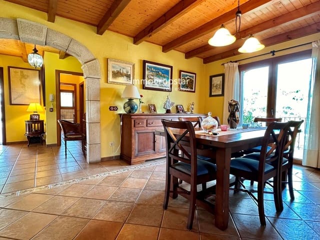 3 bedroom Villa for sale in Calonge i Sant Antoni with pool garage - € 580,000 (Ref: 9061869)