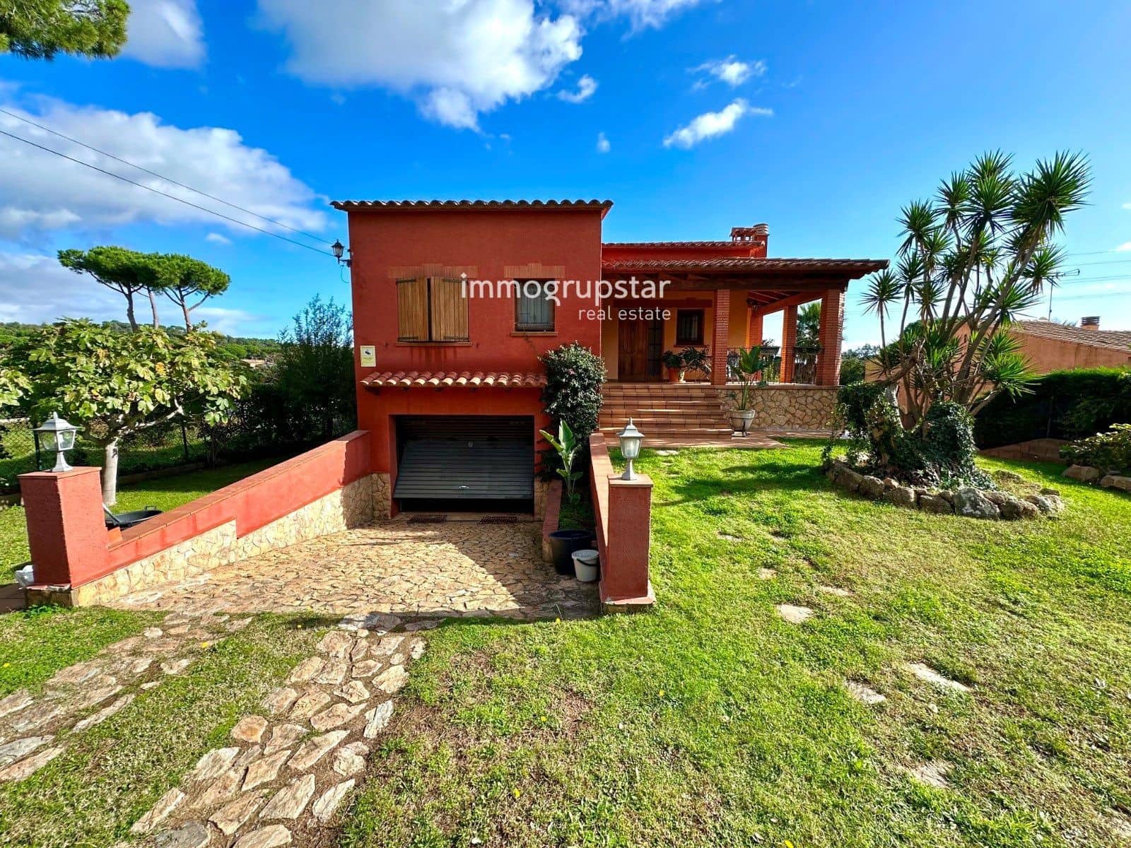 3 makuuhuone Huvila myytävänä paikassa Calonge i Sant Antoni mukana uima-altaan 
autotalli - 580 000 € (Ref: 9061869)