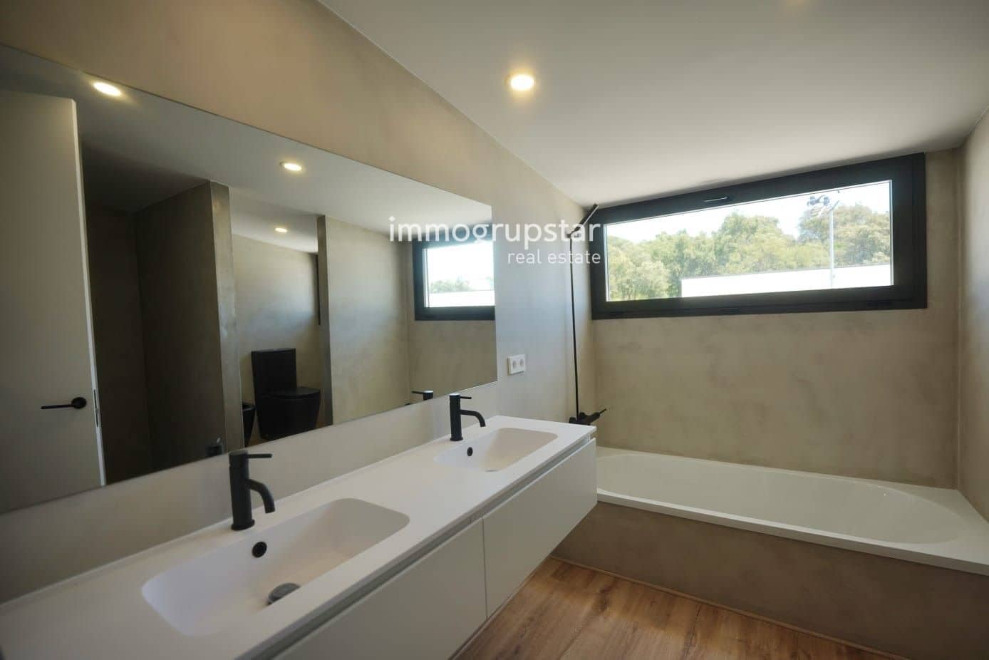 5 chambre Villa/Maison à vendre à Platja d'Aro avec piscine garage - 1 190 000 € (Ref: 9061949)