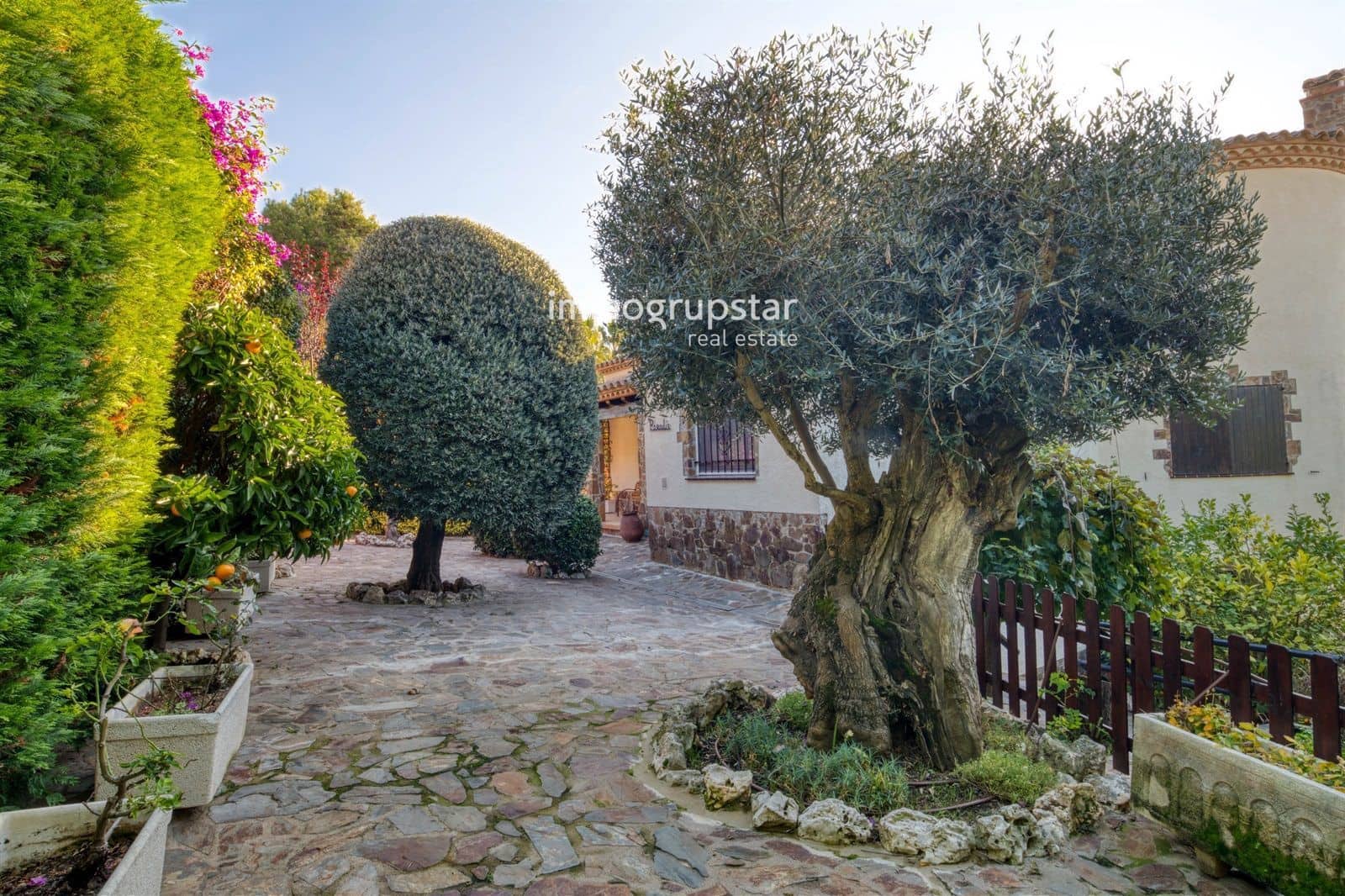 5 bedroom Villa for sale in Sant Antoni de Calonge with pool garage - € 950,000 (Ref: 9061953)