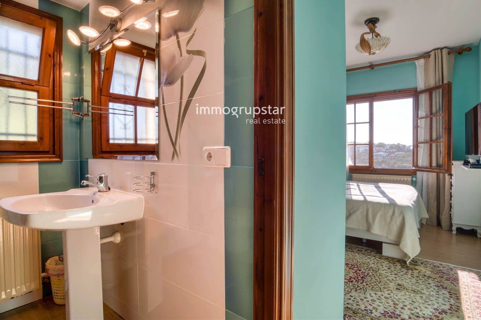 5 bedroom Villa for sale in Sant Antoni de Calonge with pool garage - € 950,000 (Ref: 9061953)