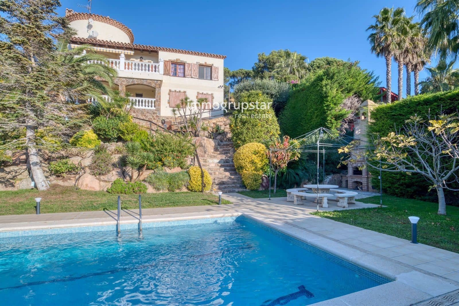 5 bedroom Villa for sale in Sant Antoni de Calonge with pool garage - € 950,000 (Ref: 9061953)