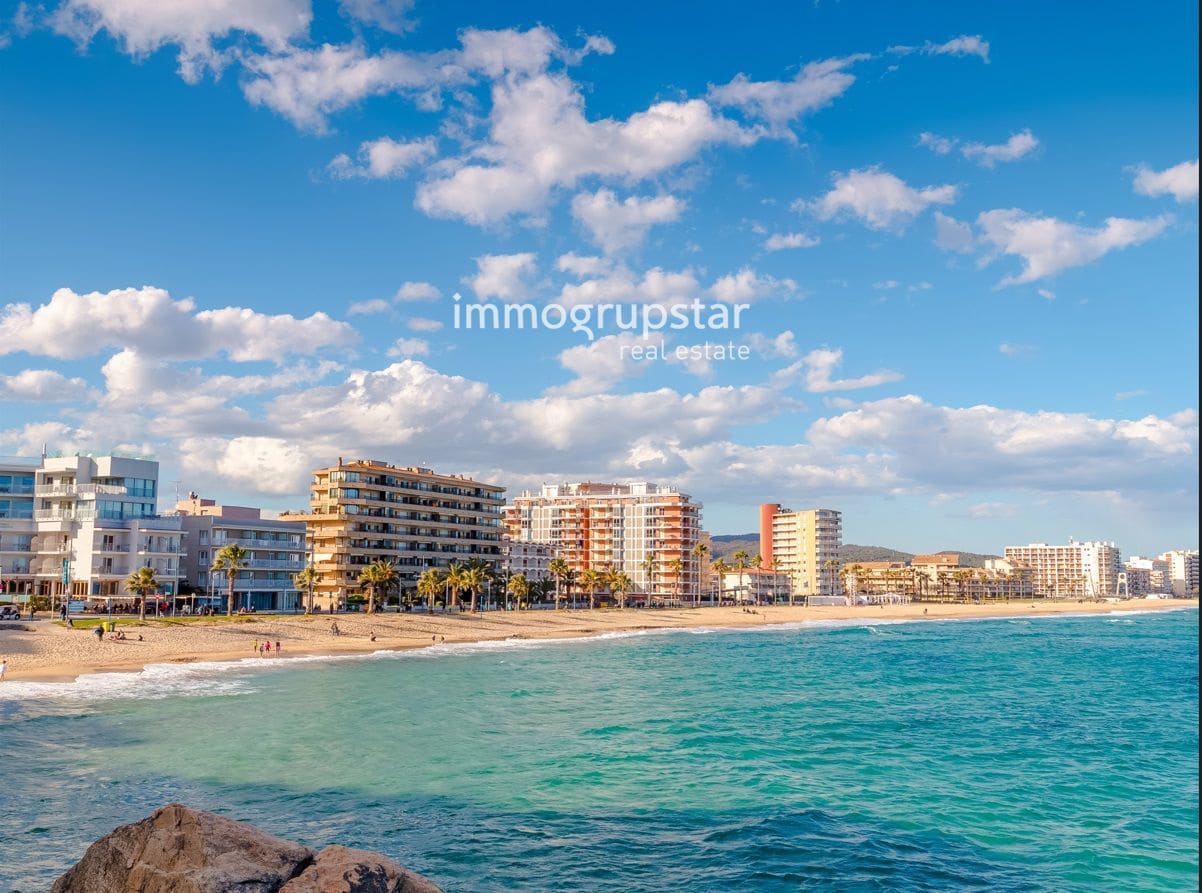 4 chambre Villa/Maison à vendre à Sant Antoni de Calonge avec piscine garage - 795 000 € (Ref: 9063737)