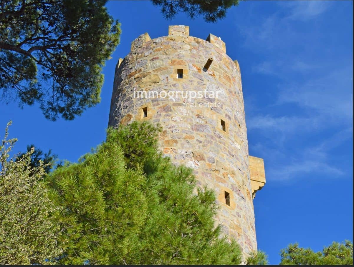 4 chambre Villa/Maison à vendre à Sant Antoni de Calonge avec piscine garage - 795 000 € (Ref: 9063737)