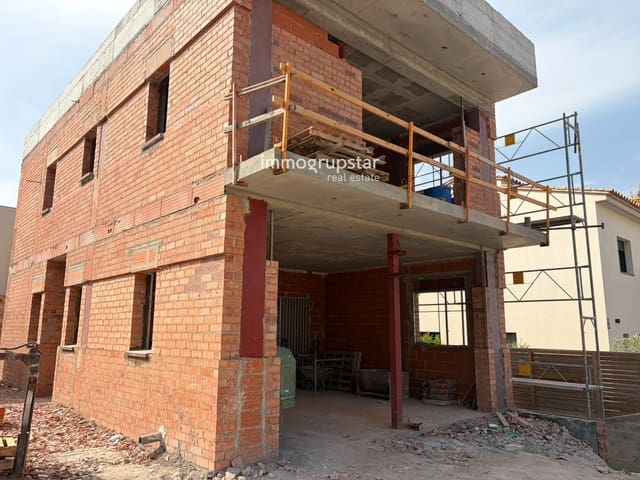 4 soverom Villa til salgs i Sant Antoni de Calonge, Calonge i Sant Antoni med svømmebasseng garasje - € 875 000 (Ref: 9063737)
