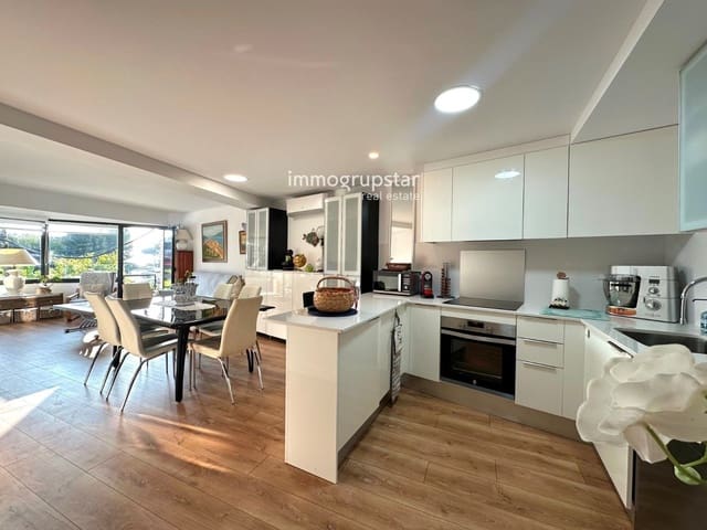 Piso de 3 habitaciones en Platja d'Aro, Castell-Platja d'Aro en venta con garaje - 390.000 € (Ref: 9063738)