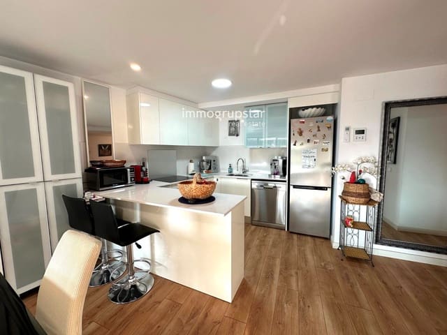 Piso de 3 habitaciones en Platja d'Aro, Castell-Platja d'Aro en venta con garaje - 390.000 € (Ref: 9063738)