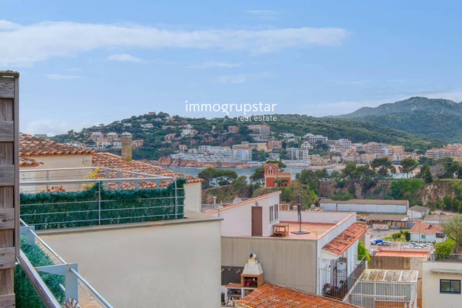 3 soveværelse Penthouse til salg i Sant Feliu de Guixols med swimmingpool - € 420.000 (Ref: 9095692)