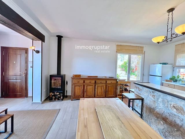 5 chambre Villa/Maison à vendre à Roca de Malvet, Santa Cristina d'Aro - 590 000 € (Ref: 9105051)