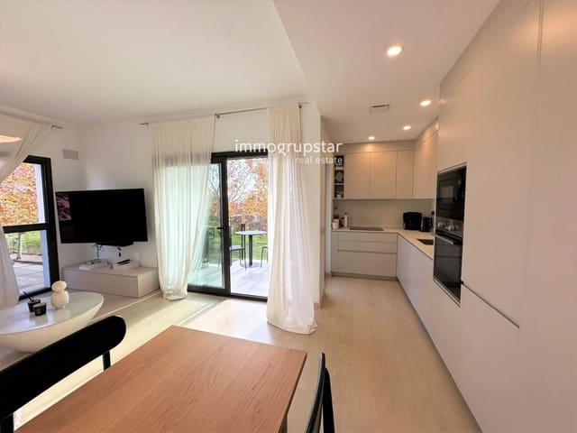 3 bedroom Flat for sale in Platja d'Aro, Castell-Platja d'Aro with pool garage - € 425,000 (Ref: 9107004)