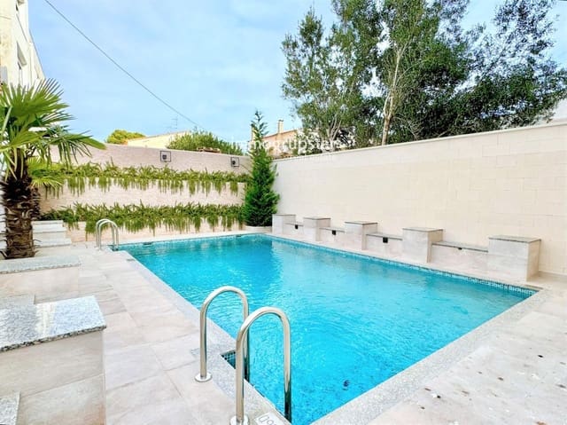 3 bedroom Flat for sale in Platja d'Aro, Castell-Platja d'Aro with pool garage - € 425,000 (Ref: 9107004)