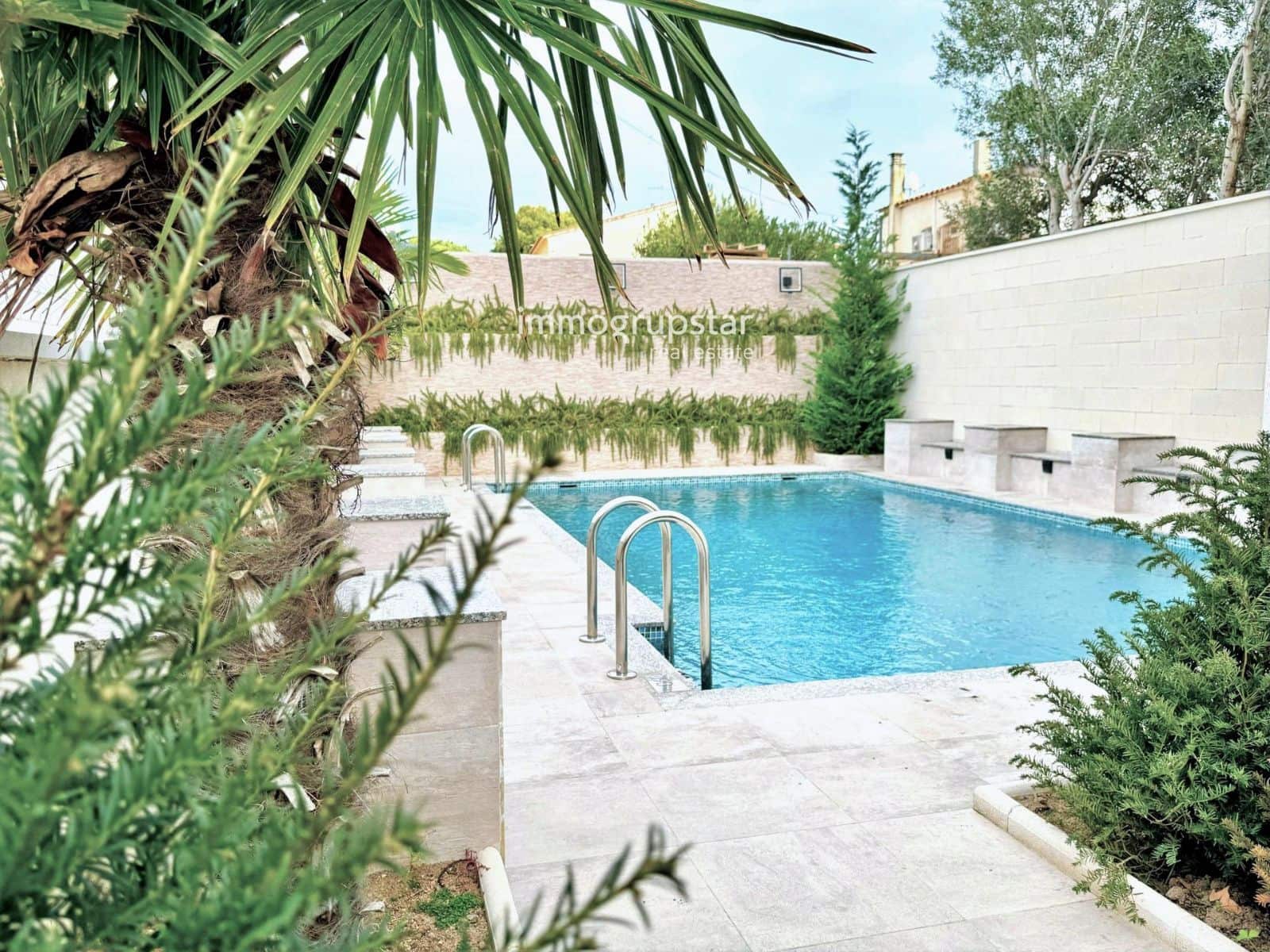 3 soveværelse Lejlighed til salg i Platja d'Aro med swimmingpool garage - € 425.000 (Ref: 9107004)