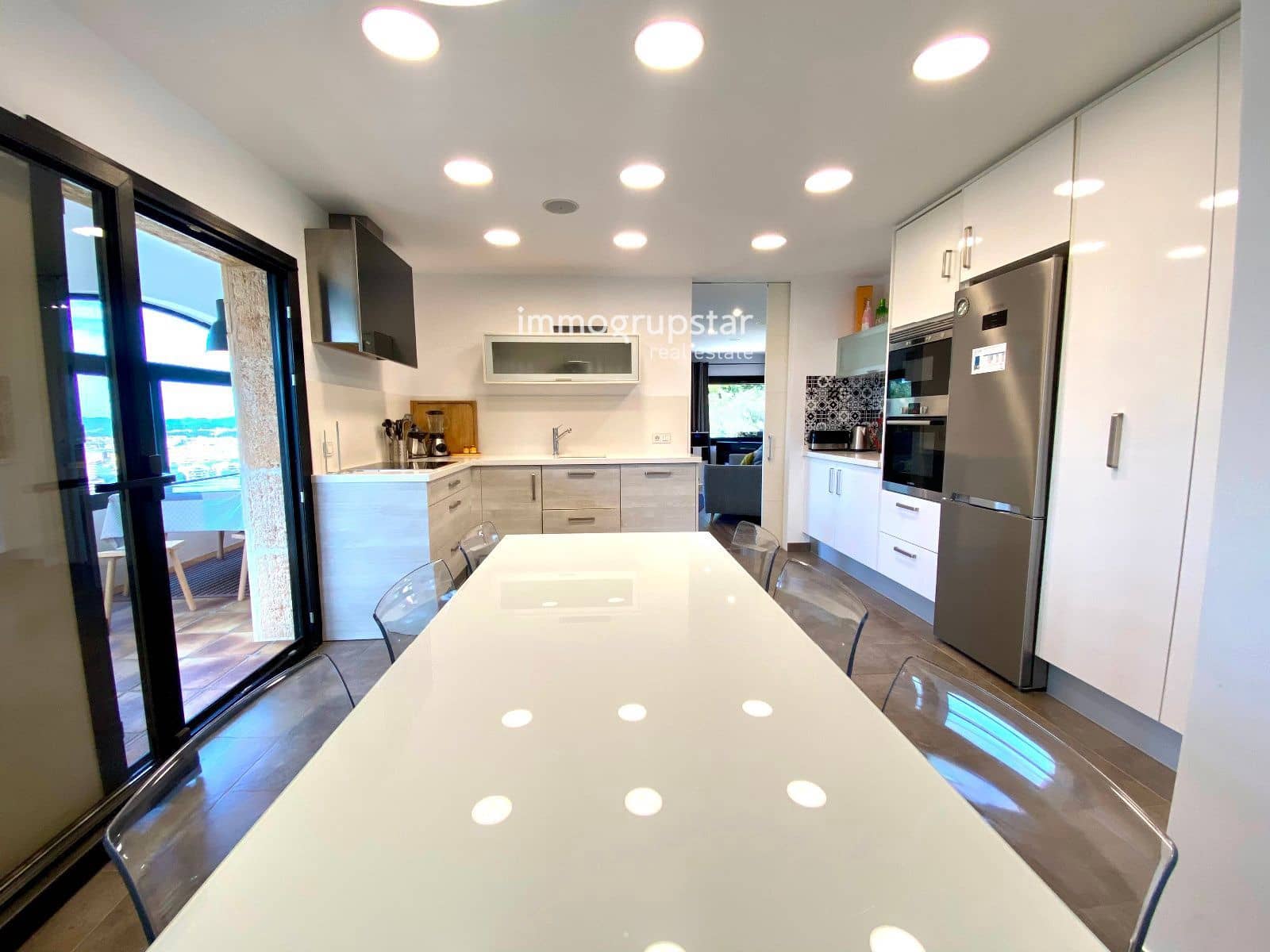 4 soveværelse Villa til salg i Sant Antoni de Calonge med swimmingpool garage - € 750.000 (Ref: 9138425)