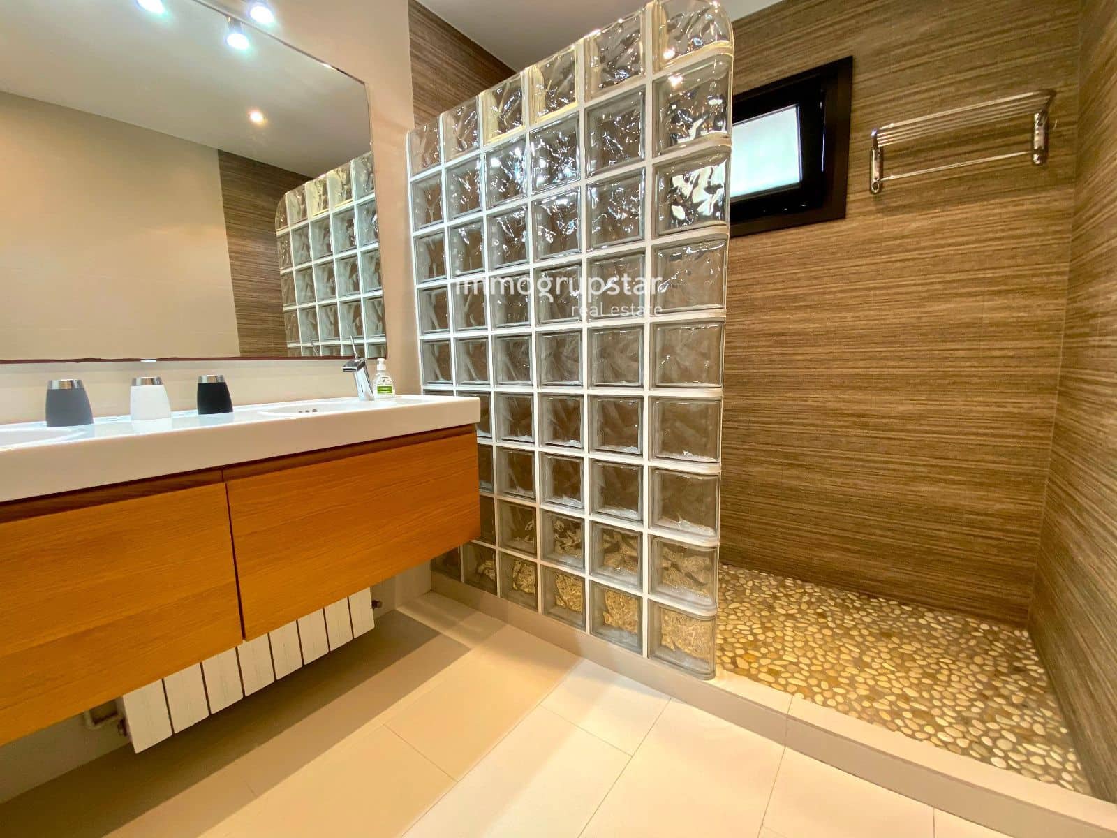 4 soveværelse Villa til salg i Sant Antoni de Calonge med swimmingpool garage - € 750.000 (Ref: 9138425)