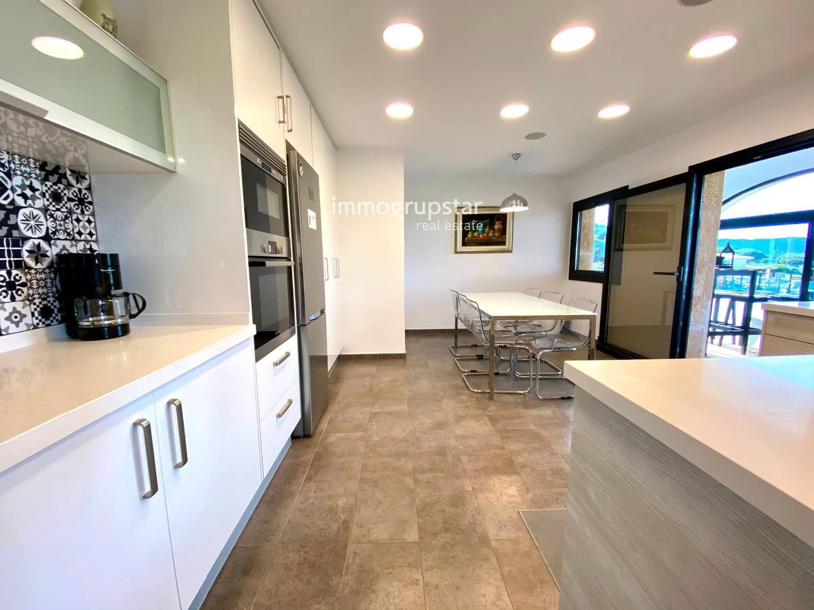 4 soveværelse Villa til salg i Sant Antoni de Calonge med swimmingpool garage - € 750.000 (Ref: 9138425)