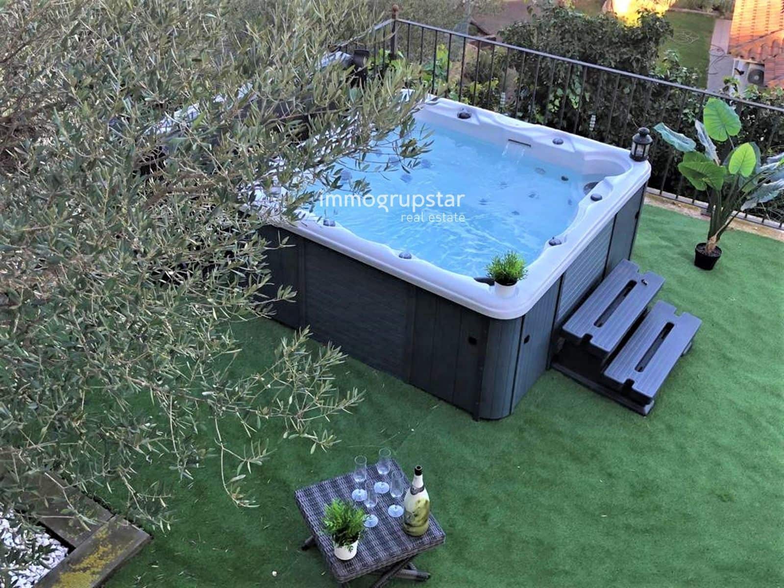 4 soveværelse Villa til salg i Sant Antoni de Calonge med swimmingpool garage - € 750.000 (Ref: 9138425)