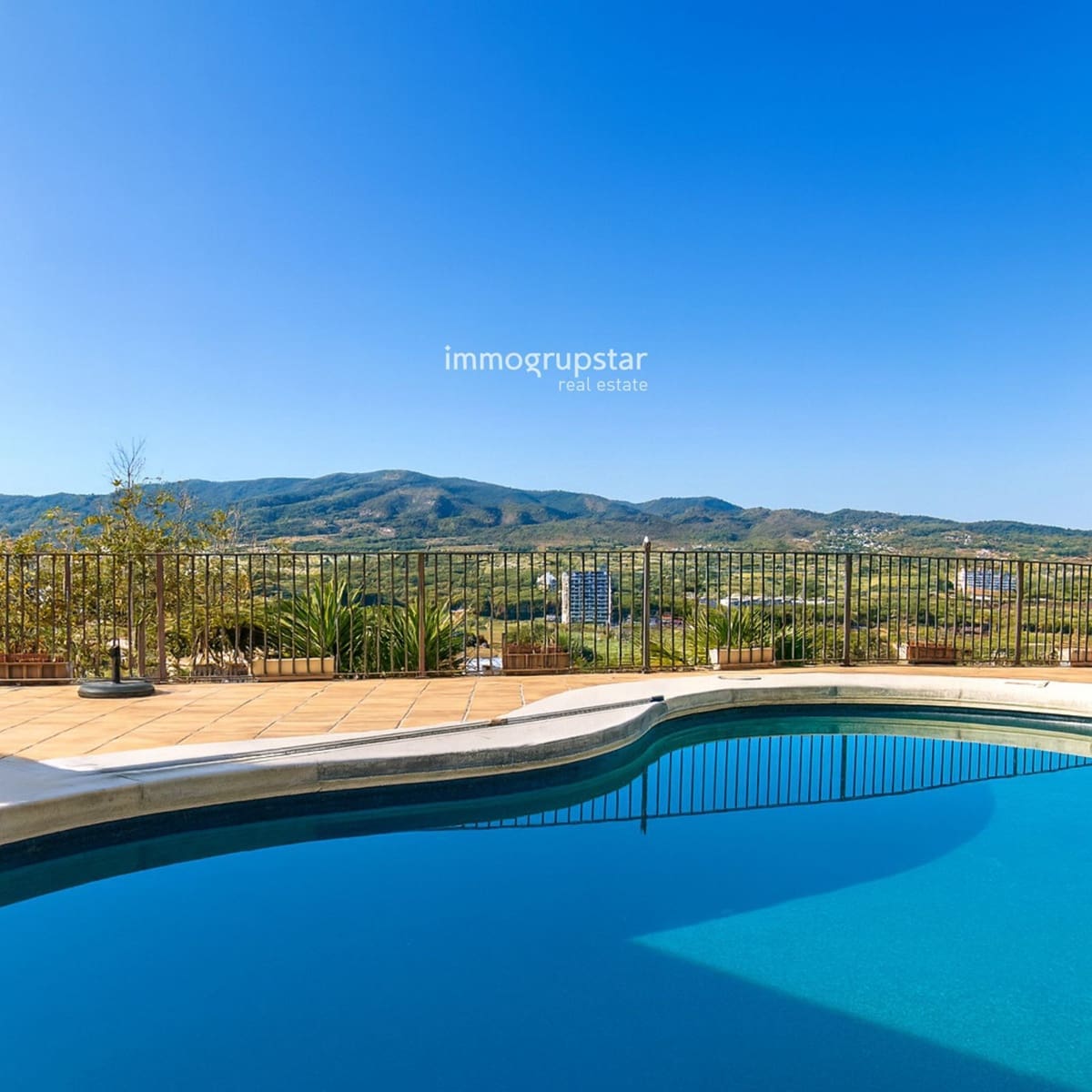 4 soveværelse Villa til salg i Sant Antoni de Calonge med swimmingpool garage - € 750.000 (Ref: 9138425)