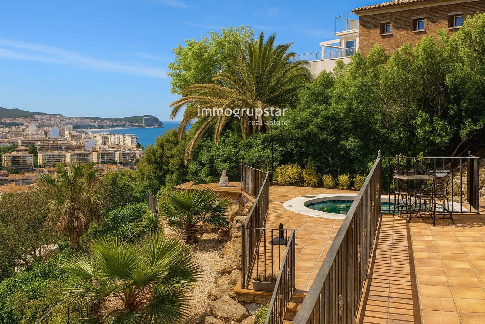 4 soveværelse Villa til salg i Sant Antoni de Calonge med swimmingpool garage - € 750.000 (Ref: 9138425)