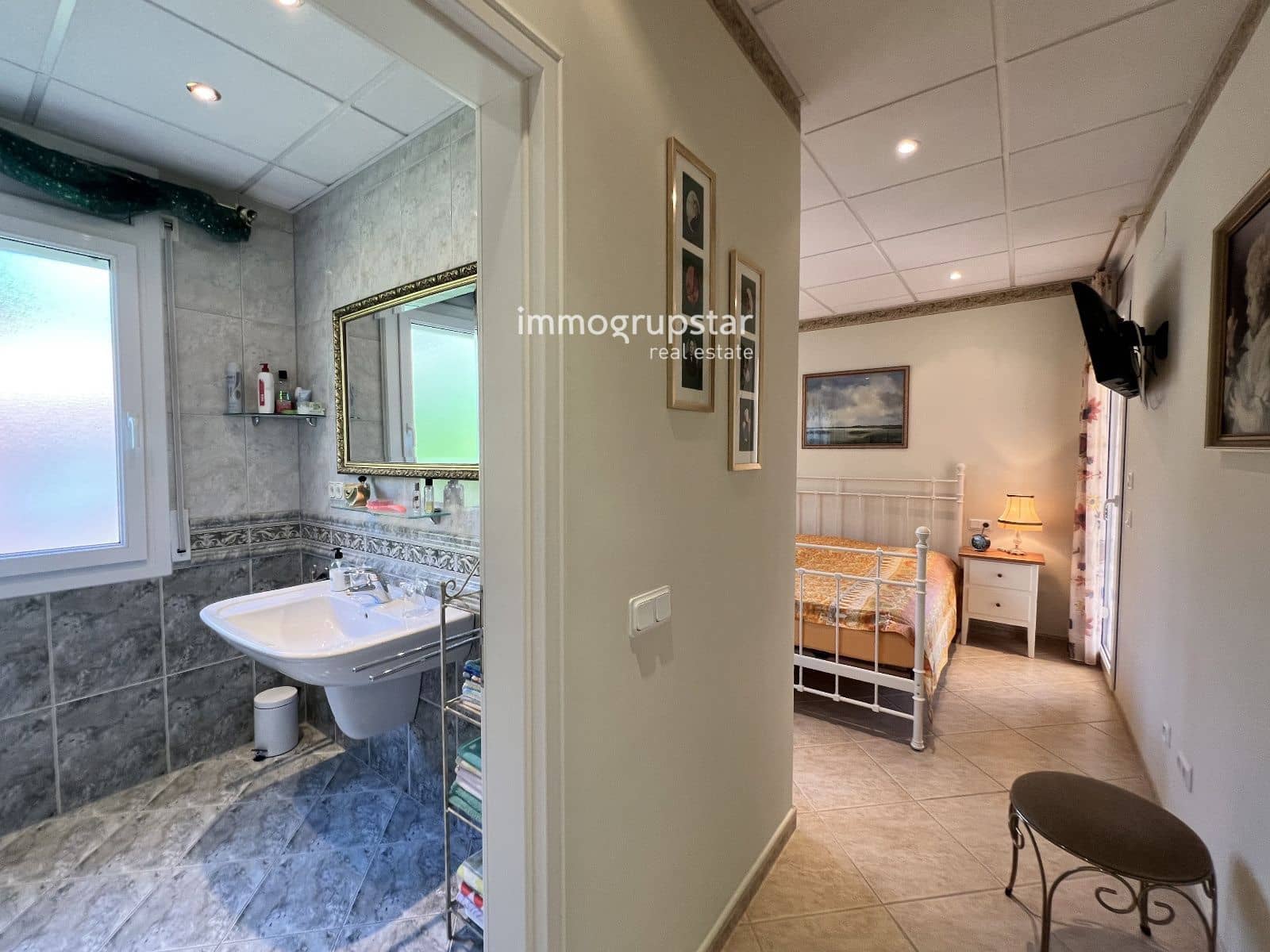 4 makuuhuone Huvila myytävänä paikassa Santa Cristina d'Aro mukana uima-altaan 
autotalli - 630 000 € (Ref: 9143320)