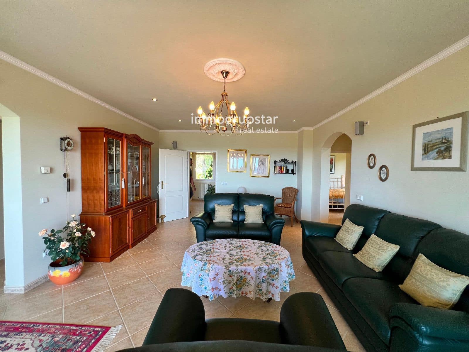 4 makuuhuone Huvila myytävänä paikassa Santa Cristina d'Aro mukana uima-altaan 
autotalli - 630 000 € (Ref: 9143320)