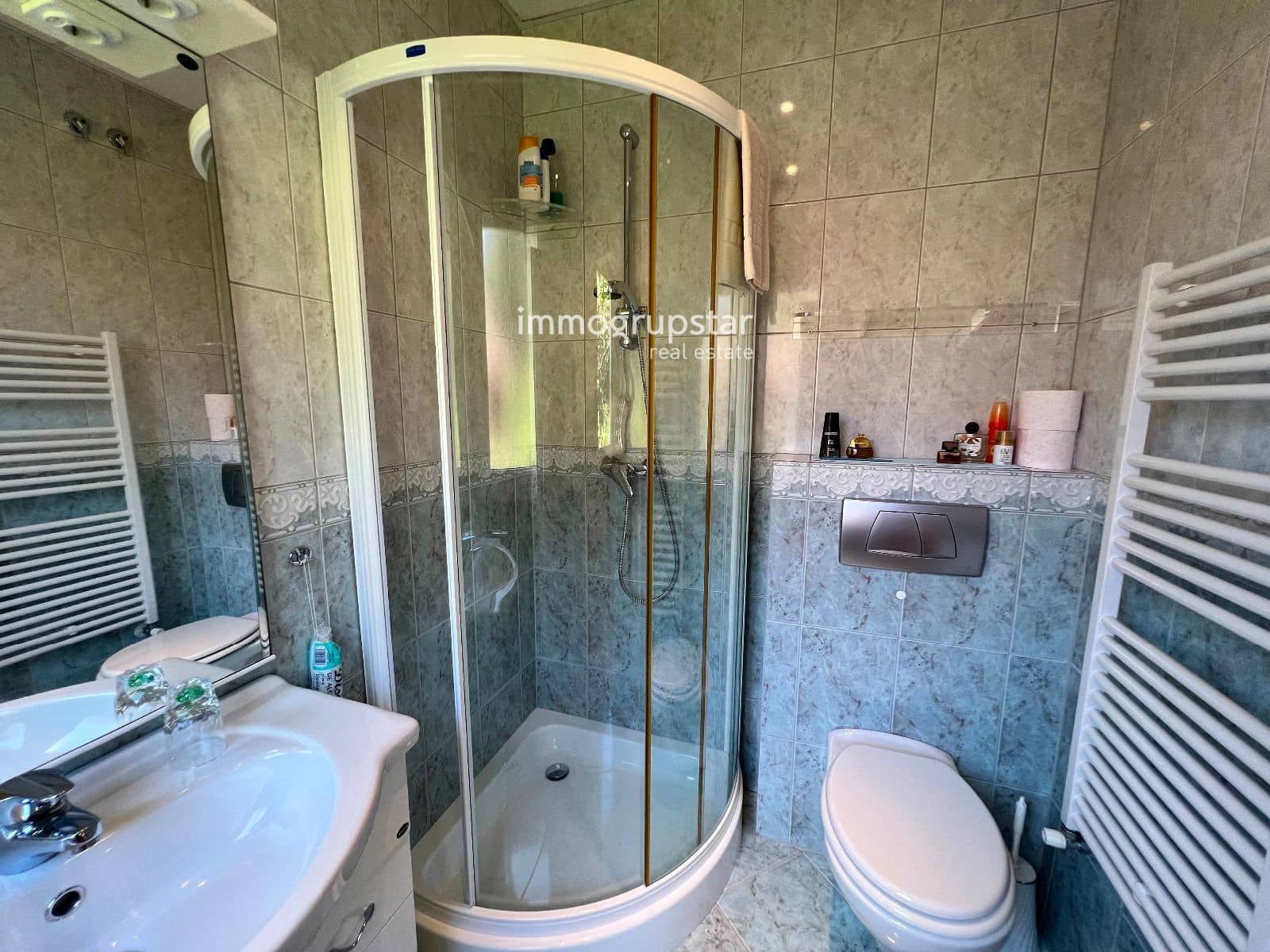 4 makuuhuone Huvila myytävänä paikassa Santa Cristina d'Aro mukana uima-altaan 
autotalli - 630 000 € (Ref: 9143320)