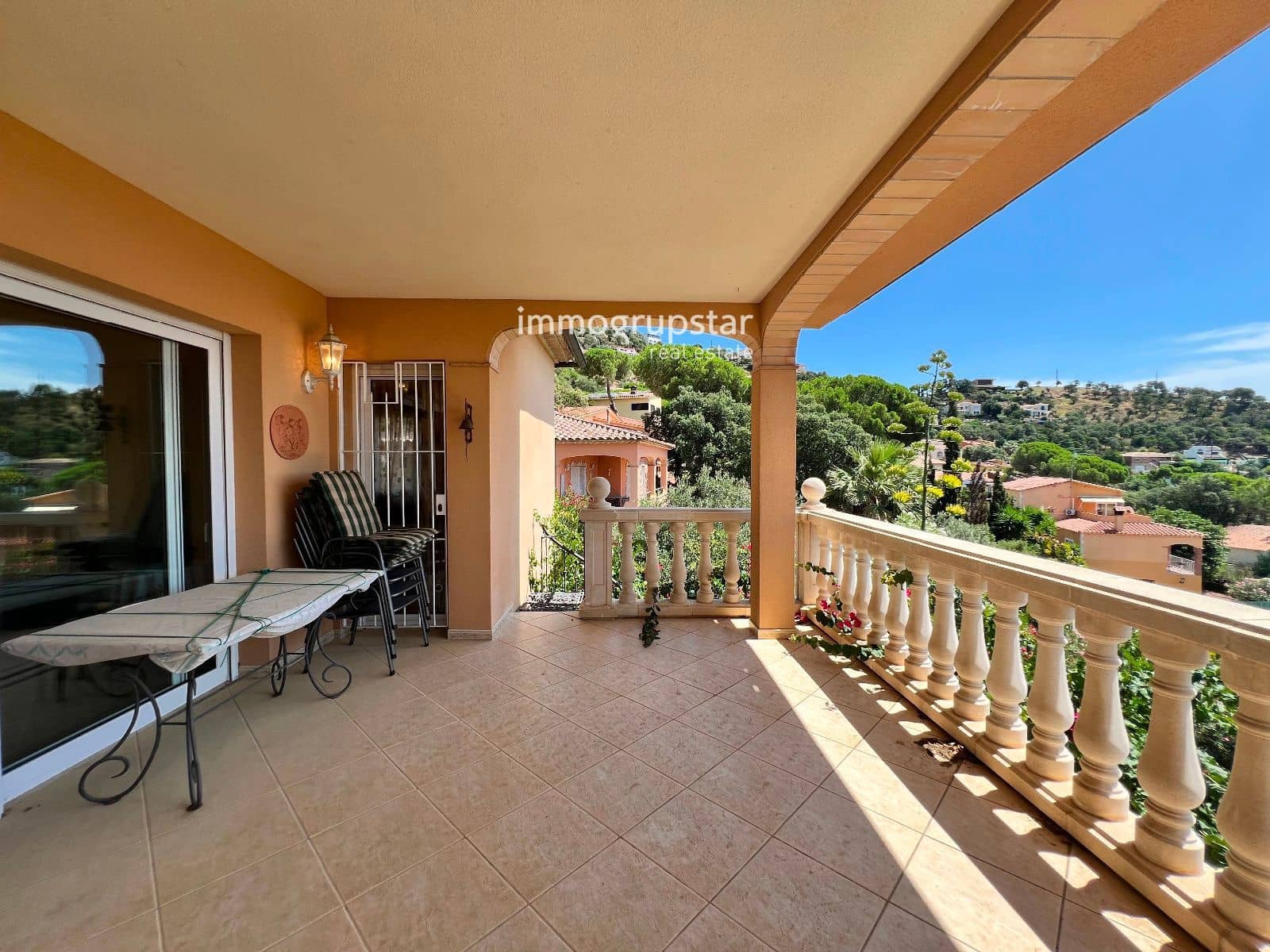 4 makuuhuone Huvila myytävänä paikassa Santa Cristina d'Aro mukana uima-altaan 
autotalli - 630 000 € (Ref: 9143320)