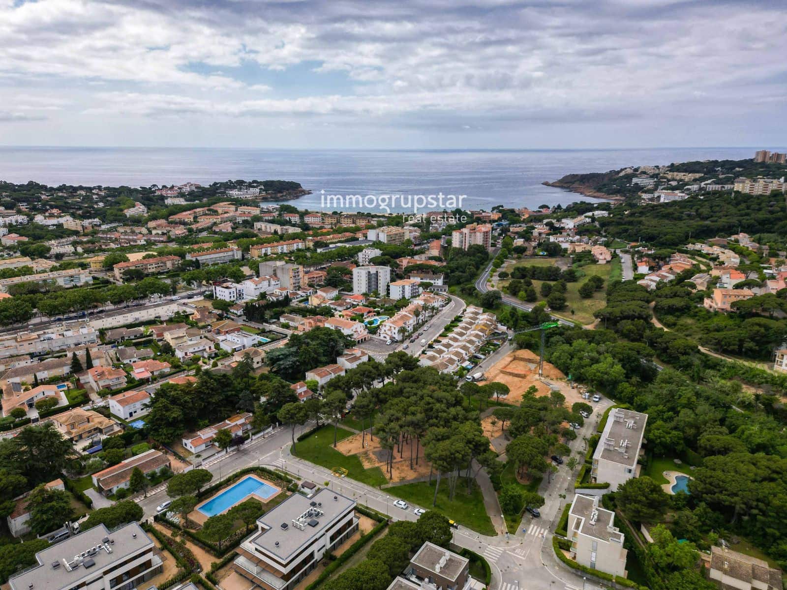 4 soveværelse Byhus til salg i S'Agaro med swimmingpool garage - € 1.300.000 (Ref: 9144065)