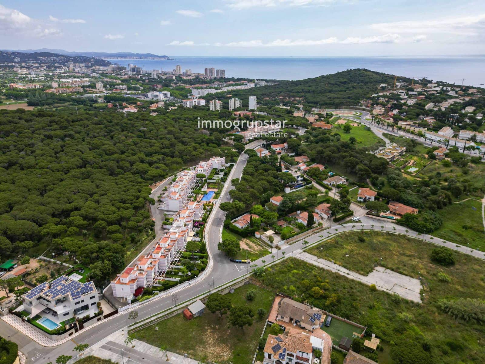 4 soveværelse Byhus til salg i S'Agaro med swimmingpool garage - € 1.300.000 (Ref: 9144066)