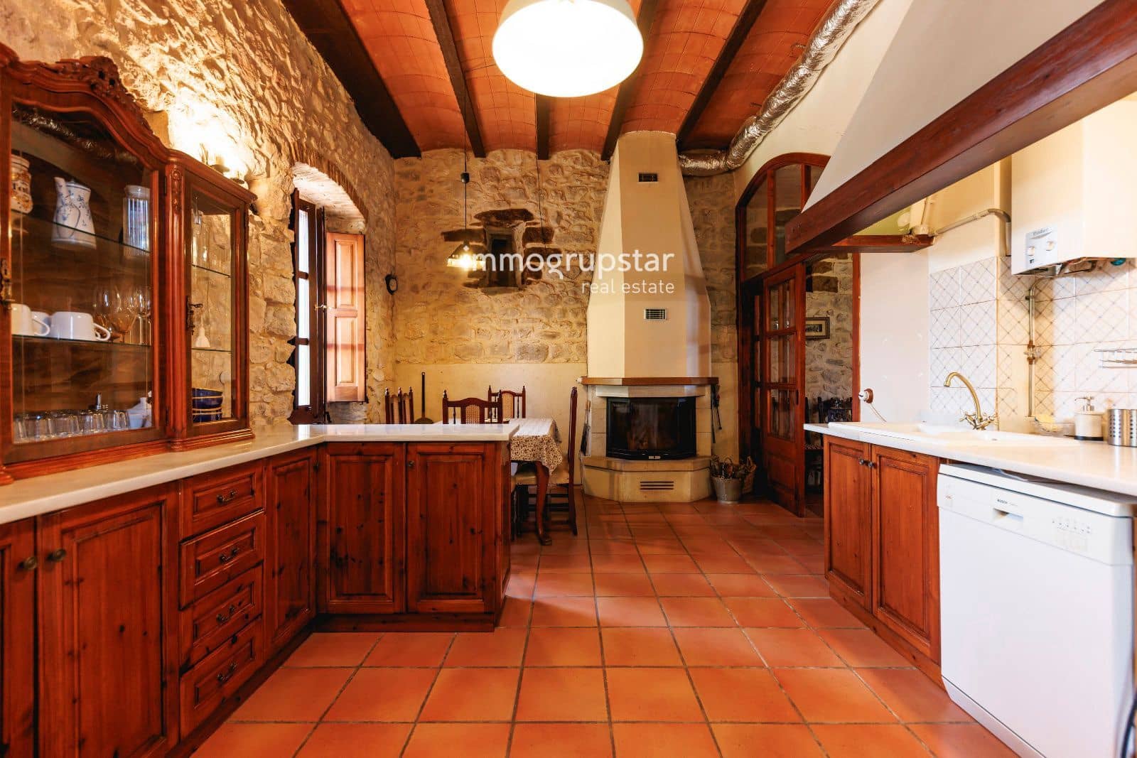 7 soverom Villa til salgs i Amer - € 1 450 000 (Ref: 9146560)