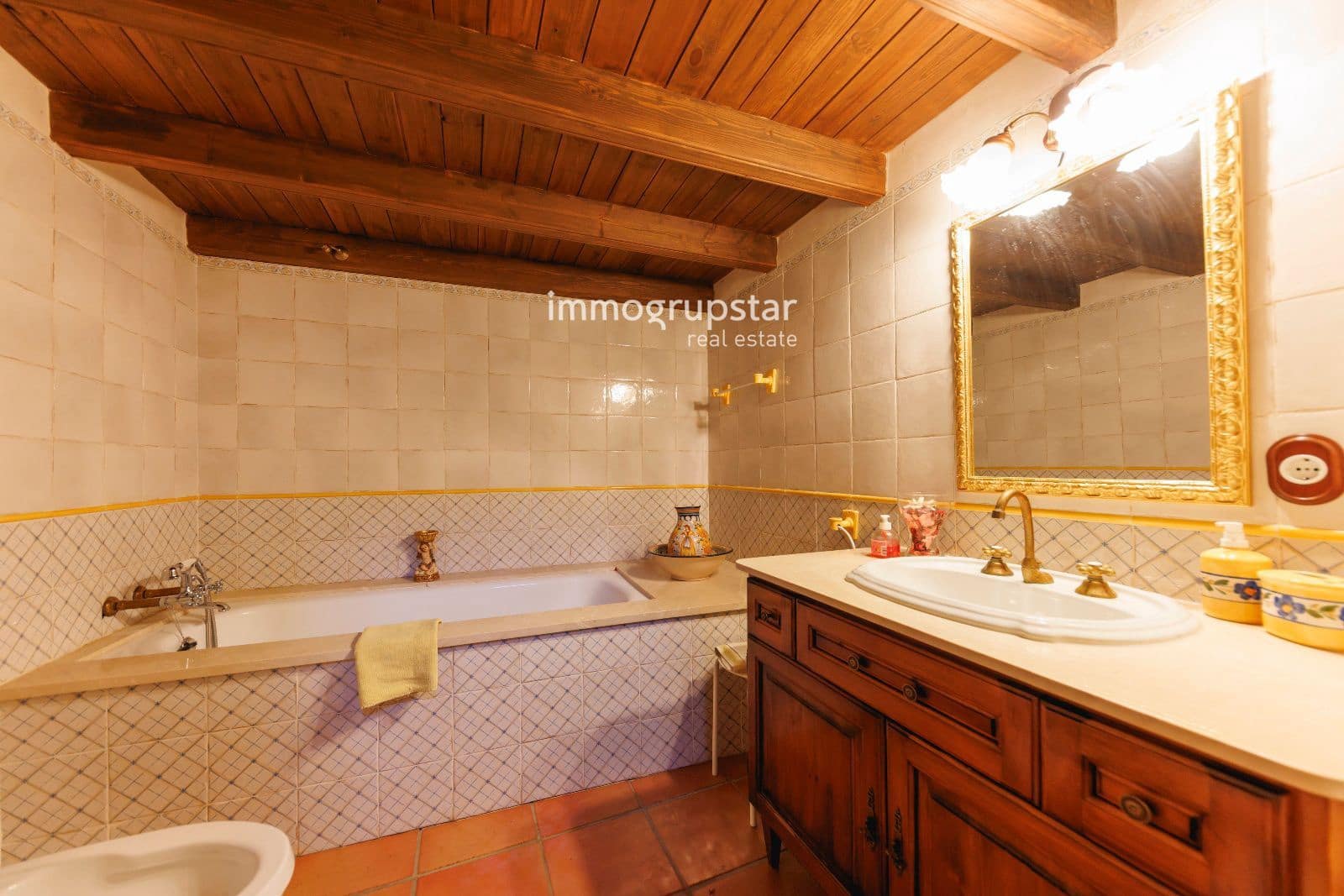 7 soverom Villa til salgs i Amer - € 1 450 000 (Ref: 9146560)