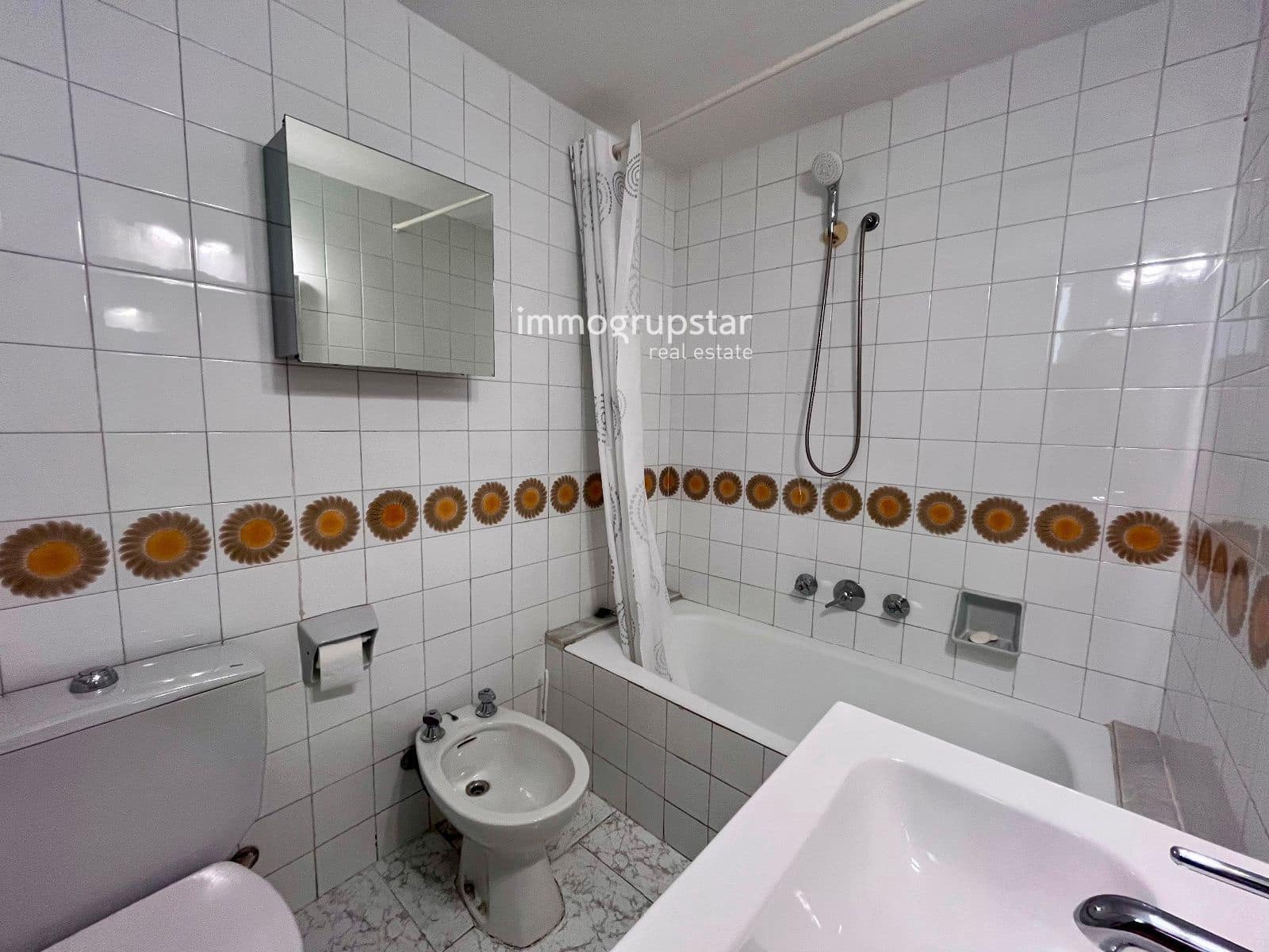 2 slaapkamer Flat te koop in Platja d'Aro met zwembad - € 345.000 (Ref: 9162881)