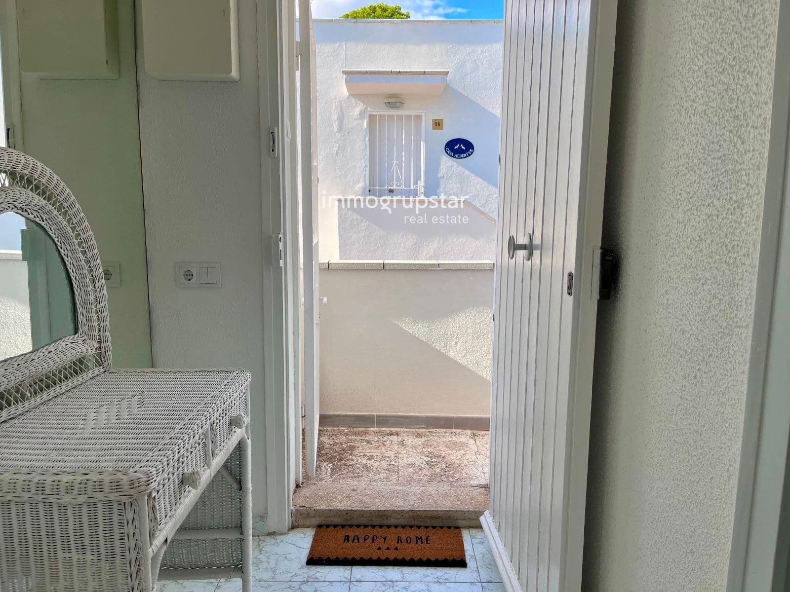 2 slaapkamer Flat te koop in Platja d'Aro met zwembad - € 345.000 (Ref: 9162881)