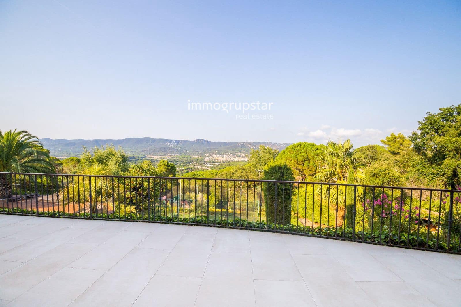 Chalet de 5 habitaciones en Santa Cristina d'Aro en venta con piscina garaje - 2.500.000 € (Ref: 9170817)