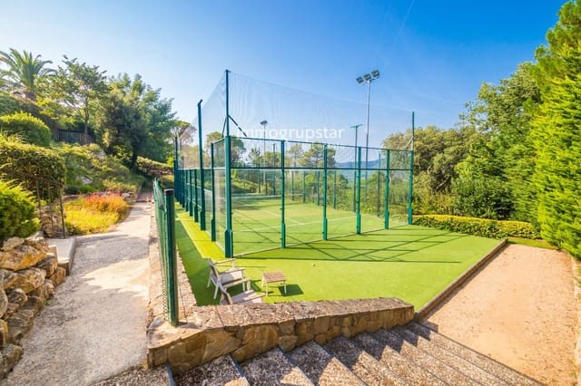 5 bedroom Villa for sale in Santa Cristina d'Aro with pool garage - € 2,500,000 (Ref: 9170817)