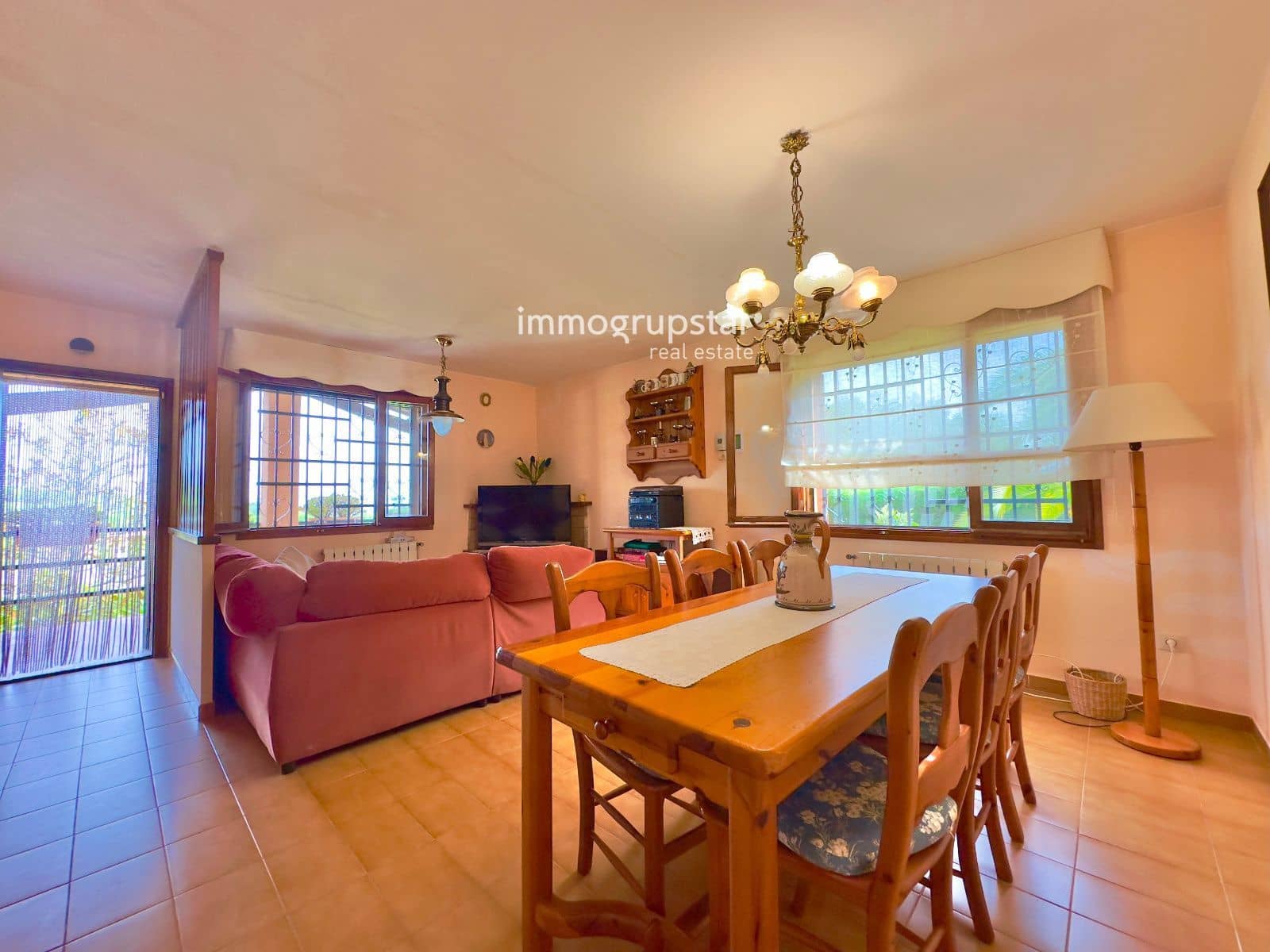 6 soverom Villa til salgs i Calonge i Sant Antoni med svømmebasseng garasje - € 590 000 (Ref: 9180363)