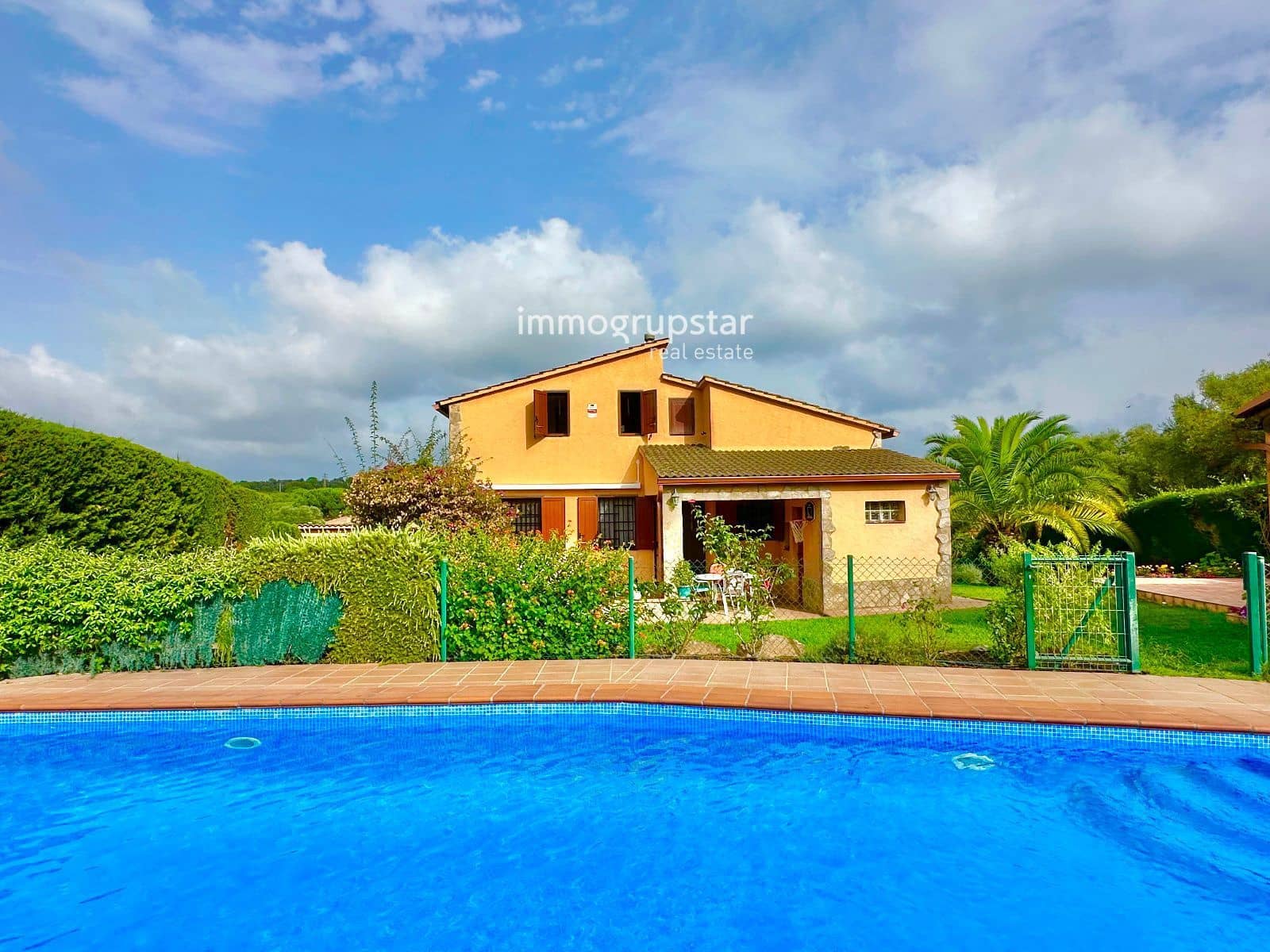 6 soverom Villa til salgs i Calonge i Sant Antoni med svømmebasseng garasje - € 590 000 (Ref: 9180363)